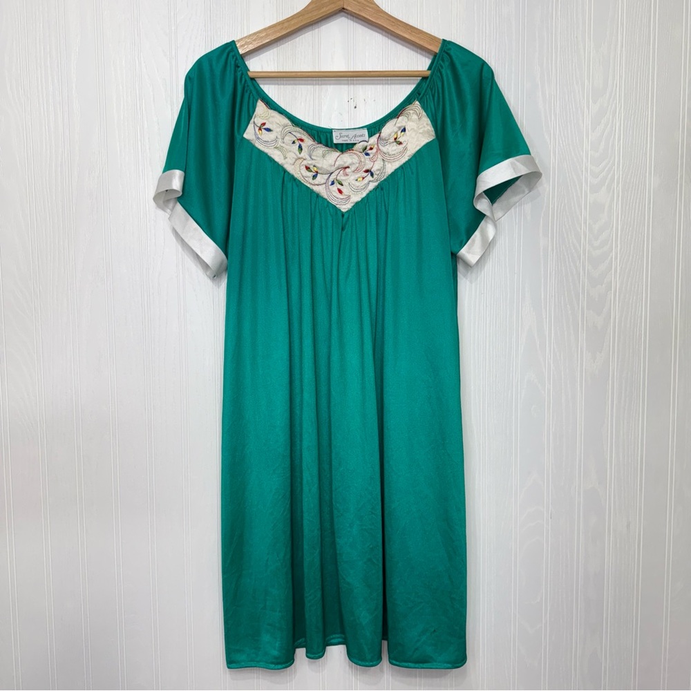 Vintage Secret Accents nylon nightgown One Size